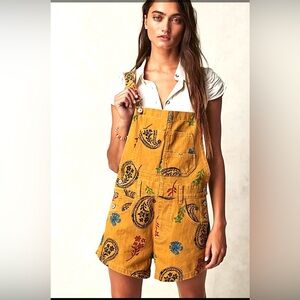 We The Free Yellow Printed Women Shorts